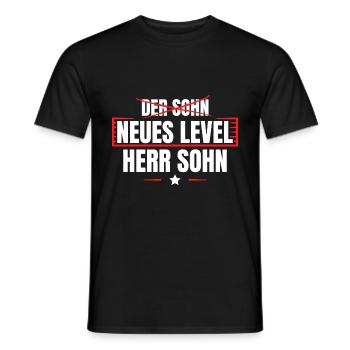 Der Sohn neues Level Herr Sohn Jugendweihe - Männer T-Shirt - Schwarz - Vorne - AI Model Male 178 light (178cm)