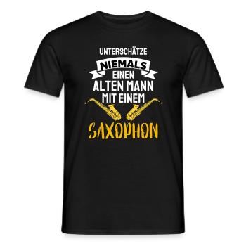 Unterschätze nie ein alten Mann mit einem Saxophon - Männer T-Shirt - Schwarz - Vorne - AI Model Male 178 light (178cm)