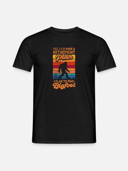 Retirement Bigfoot - Men's T-Shirt - black