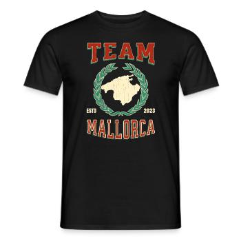 Team Mallorca holidays in Mallorca 2023 - Men's T-Shirt - black - Front - AI Model Male 178 light (178cm)