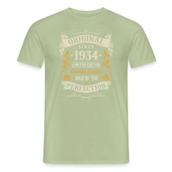 1934 Geburtstagsgeschenk 90 Jahre - Männer T-Shirt - Sage - Vorne - AI Model Male 178 light (178cm)