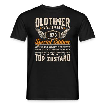 Kultiges Geschenk '76 - Männer T-Shirt - Schwarz - Vorne - AI Model Male 178 light (178cm)