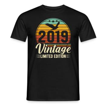 Millésime 2019 Légendaire - T-shirt homme - noir - Devant - AI Model Male 178 light (178cm)