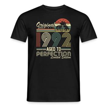 Vintage Legend 1992 - Männer T-Shirt - Schwarz - Vorne - AI Model Male 178 light (178cm)