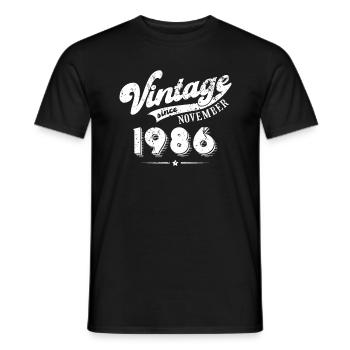 Vintage since November 1986 Geburtstag Geschenk - Männer T-Shirt - Schwarz - Vorne - AI Model Male 178 light (178cm)