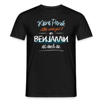 Benjamin - Keine Panik. Alles wird gut - Männer T-Shirt - Schwarz - Vorne - AI Model Male 178 light (178cm)