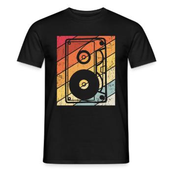 Retro Kassette Musikkassette - Vintage Tape Motiv - Männer T-Shirt - Schwarz - Vorne - AI Model Male 178 light (178cm)