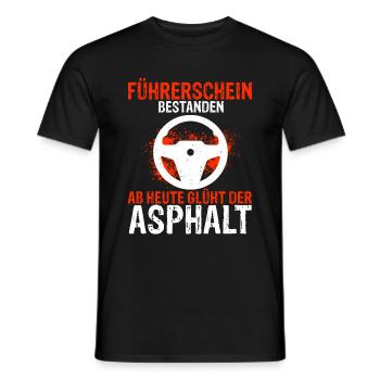 Fahrprüfung Bestanden Führerschein Fahrschüler Aut - Männer T-Shirt - Schwarz - Vorne - AI Model Male 178 light (178cm)