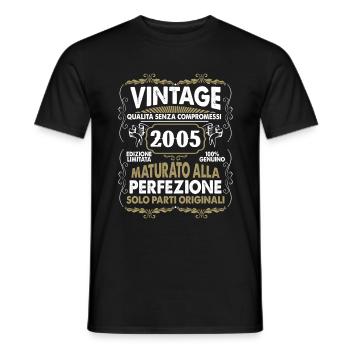 2005 Vintage Vintage Retro Birthday Gift - Men's T-Shirt - black - Front - AI Model Male 178 light (178cm)