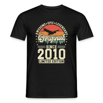Vintage 2010 aged to perfection - Men's T-Shirt - black - Front - AI Model Male 178 light (178cm)