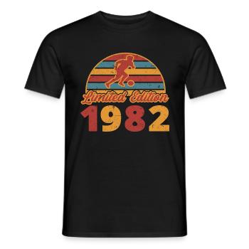 Footballeur Footballeur anniversaire footballeur 1982 - T-shirt homme - noir - Devant - AI Model Male 178 light (178cm)