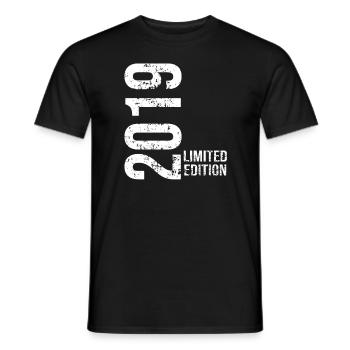 Limitierte Auflage von 2019 - Männer T-Shirt - Schwarz - Vorne - AI Model Male 178 light (178cm)