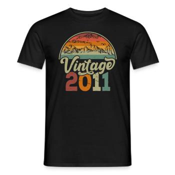 Jahrgang 2011 - Männer T-Shirt - Schwarz - Vorne - AI Model Male 178 light (178cm)