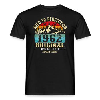 Perfekt gealtert 1962 Original - Männer T-Shirt - Schwarz - Vorne - AI Model Male 178 light (178cm)