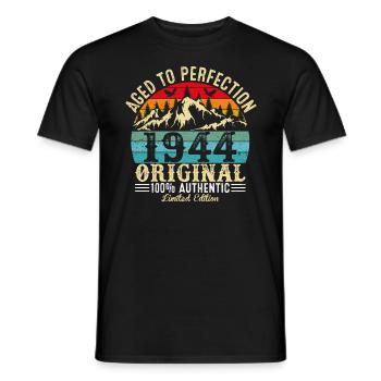 Perfekt gealtert 1944 Original - Männer T-Shirt - Schwarz - Vorne - AI Model Male 178 light (178cm)