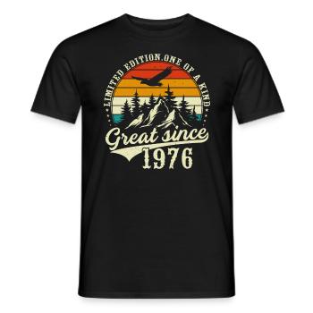 Einzigartig seit 1976 - Männer T-Shirt - Schwarz - Vorne - AI Model Male 178 light (178cm)