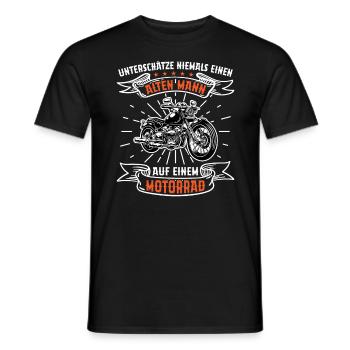 Geschenkidee Ein Alter Mann Auf Einem Motorrad - Männer T-Shirt - Schwarz - Vorne - AI Model Male 178 light (178cm)