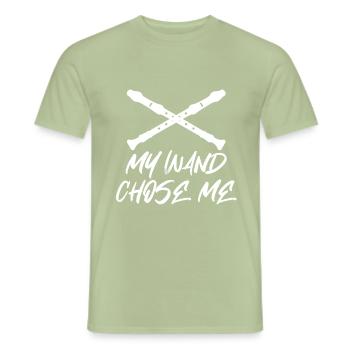 Ma baguette m'a choisi - clarinette flûte - T-shirt homme - vert sauge - Devant - AI Model Male 178 light (178cm)