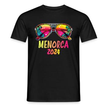 Menorca 2024 Urlaubs Sonnenbrille - Männer T-Shirt - Schwarz - Vorne - AI Model Male 178 light (178cm)