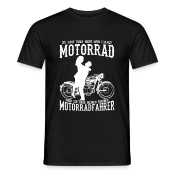 Ich habe zwar nicht mein eigenes Motorrad Bikerin - Männer T-Shirt - Schwarz - Vorne - AI Model Male 178 light (178cm)