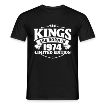 Könige sind 1974 geboren - Männer T-Shirt - Schwarz - Vorne - AI Model Male 178 light (178cm)
