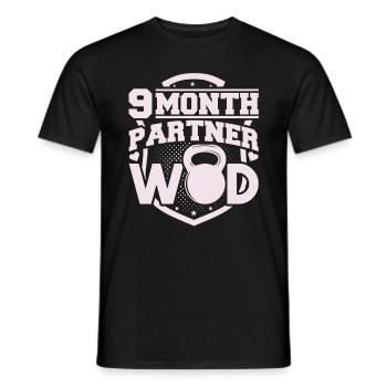 Partenaire de 9 mois WOD Pregnancy Workout Buddy - T-shirt homme - noir - Devant - AI Model Male 178 light (178cm)