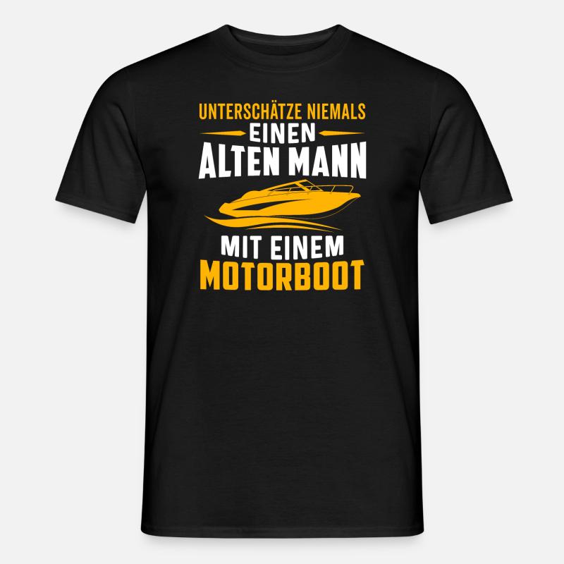 Alten mann mit einem motorboot - Männer T-Shirt - Schwarz