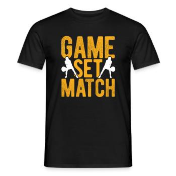 Tennisplatz Spruch Für Tennis - Männer T-Shirt - Schwarz - Vorne - AI Model Male 178 light (178cm)