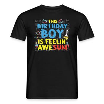 Dieses Geburtstagskind Hat Immer Eine Lösung - Männer T-Shirt - Schwarz - Vorne - AI Model Male 178 light (178cm)