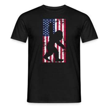 Patriotic Myth: Retro Bigfoot Meets July 4th - Männer T-Shirt - Schwarz - Vorne - AI Model Male 178 light (178cm)