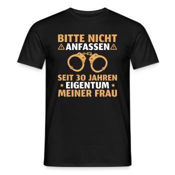 Perlenhochzeit Mann 30. Hochzeitstag Geschenk - Männer T-Shirt - Schwarz - Vorne - AI Model Male 178 light (178cm)