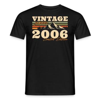Berge Jahrgang 2006 geboren Geburtstagsgeschenk - Männer T-Shirt - Schwarz - Vorne - AI Model Male 178 light (178cm)