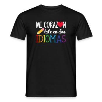 Mi corazon late en dos idiomas, bilingual Spanish - Männer T-Shirt - Schwarz - Vorne - AI Model Male 178 light (178cm)