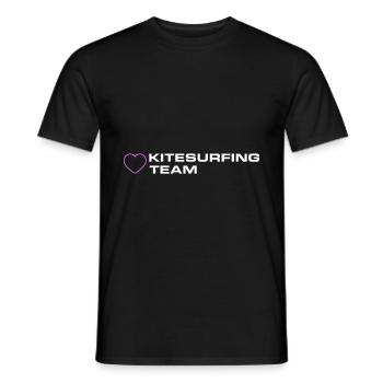 Kitesurfing Team Herz - Männer T-Shirt - Schwarz - Vorne - AI Model Male 178 light (178cm)