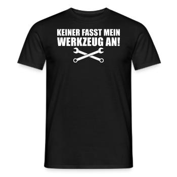 Kfz Mechaniker Werkzeug Humor Schrauber - Männer T-Shirt - Schwarz - Vorne - AI Model Male 178 light (178cm)