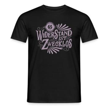 65. Geburtstag Widerstand ist zwecklos - Männer T-Shirt - Schwarz - Vorne - AI Model Male 178 light (178cm)
