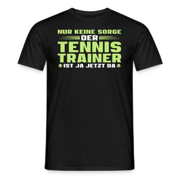 Tennistrainer ist ja jetzt da - Männer T-Shirt - Schwarz - Vorne - AI Model Male 178 light (178cm)