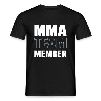Mma Team - Männer T-Shirt - Schwarz - Vorne - AI Model Male 178 light (178cm)