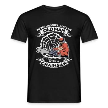 Ne jamais sous-estimer un vieil homme avec une scie à chaîne - T-shirt homme - noir - Devant - AI Model Male 178 light (178cm)