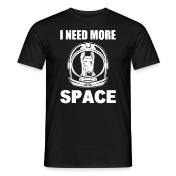 I Need More Space Hundeliebhaber - Männer T-Shirt - Schwarz - Vorne - AI Model Male 178 light (178cm)