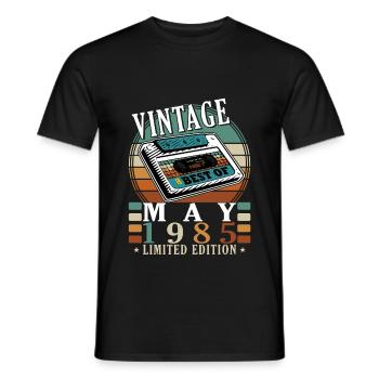 May 1985 - Männer T-Shirt - Schwarz - Vorne - AI Model Male 178 light (178cm)