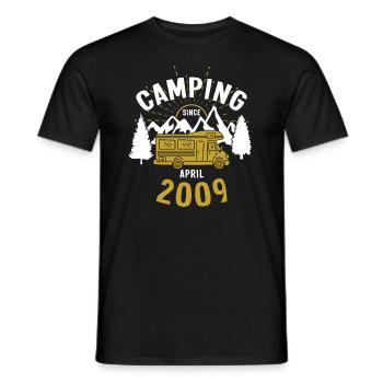 Geburtstag: Camping seit April 2009 Wohnmobil - Männer T-Shirt - Schwarz - Vorne - AI Model Male 178 light (178cm)