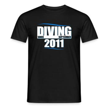 Taucher Geburtstag - Diving since September 2011 - Männer T-Shirt - Schwarz - Vorne - AI Model Male 178 light (178cm)