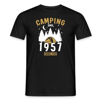 Geburtstag: Camping seit Dezember 1957 Zelten - Männer T-Shirt - Schwarz - Vorne - AI Model Male 178 light (178cm)