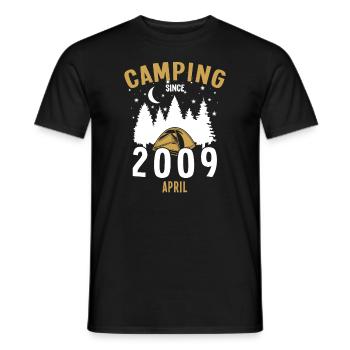 Geburtstag: Camping seit April 2009 Zelten - Männer T-Shirt - Schwarz - Vorne - AI Model Male 178 light (178cm)