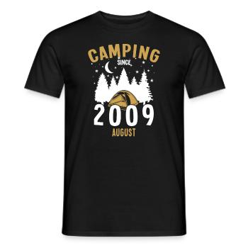 Geburtstag: Camping seit August 2009 Zelten - Männer T-Shirt - Schwarz - Vorne - AI Model Male 178 light (178cm)
