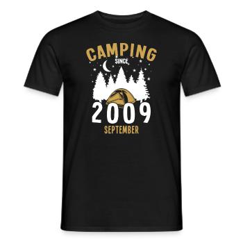 Geburtstag: Camping seit September 2009 Zelten - Männer T-Shirt - Schwarz - Vorne - AI Model Male 178 light (178cm)