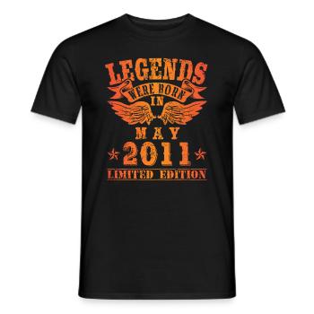 Les légendes sont nées le jour de l'anniversaire de mai 2011 - T-shirt homme - noir - Devant - AI Model Male 178 light (178cm)