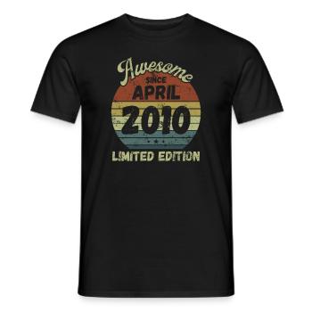 Awesome since April 2010 - Geburtstag - Männer T-Shirt - Schwarz - Vorne - AI Model Male 178 light (178cm)