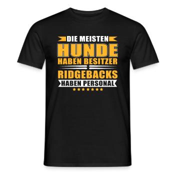 Die meisten Hunde haben Besitzer - Ridgebacks - Männer T-Shirt - Schwarz - Vorne - AI Model Male 178 light (178cm)